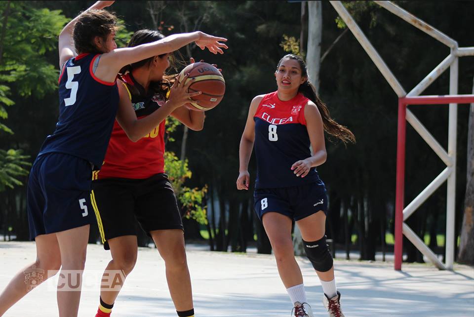 CUCEA_OFICIAL's tweet photo. Continúan las actividades del XIV Campeonato Intercentros Universitario en nuestras instalaciones.
#Intercentros2016 https://t.co/yMX8Qm9aTx