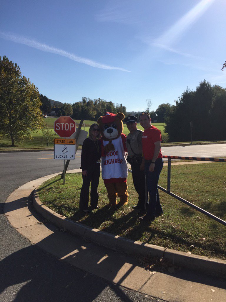 ACPSCommunityEd's tweet image. Keeping our teen drivers safe by encouraging seat belt use! #1goodchoice