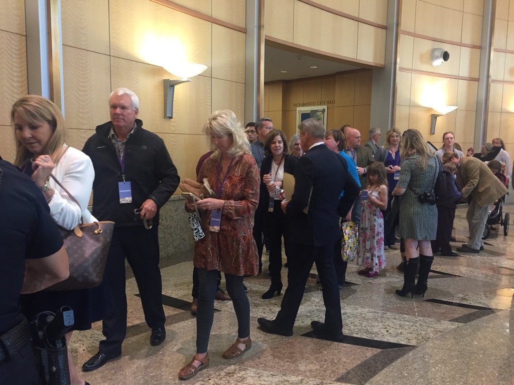 Transform916's tweet photo. Great energy tonight at the #Sacramento City Council meeting, thank you to everyone to came out to support #Transform916. https://t.co/BSrOkWpVRR