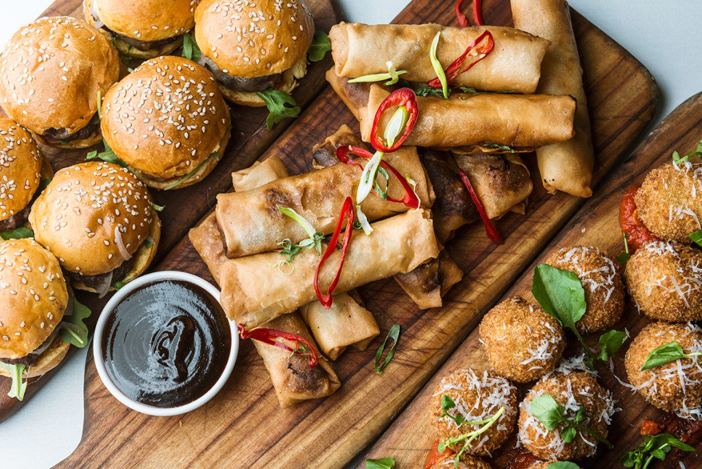 caitre_d's tweet photo. 5 Must Haves to Throw an Award Winning Melbourne Cup Office Party https://t.co/IcS06zcge6 https://t.co/Wom126xIMu