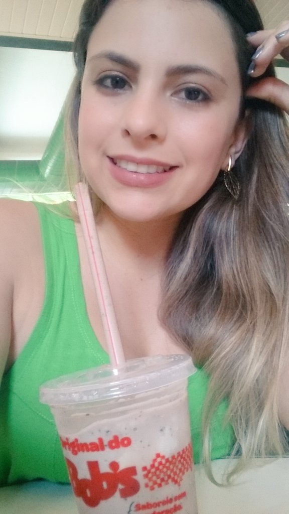 LetiAfonso's tweet photo. #milkshakedeverdade https://t.co/cMbVDx4MtR