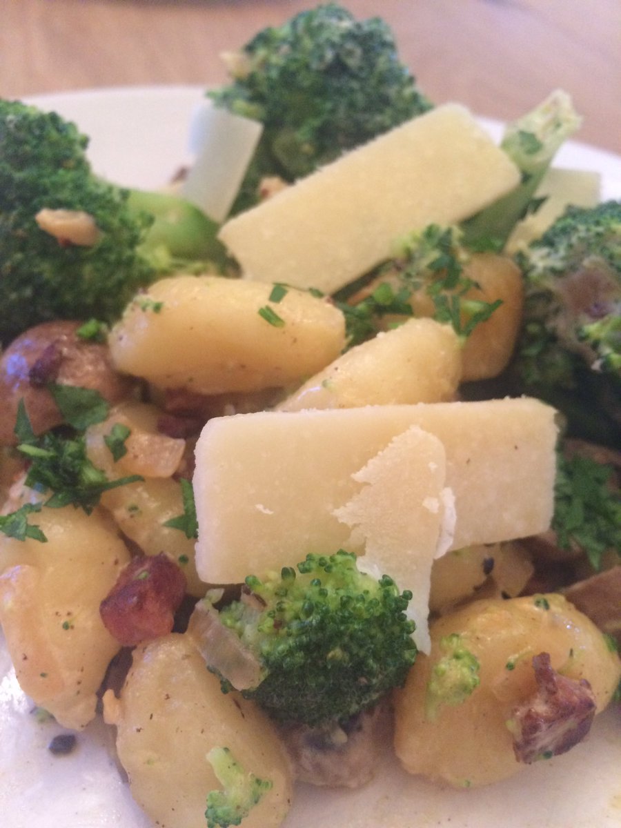 HealthyFatApple's tweet photo. My favourite #gnocchi #italianfood #foodblogger #pasta https://t.co/UiyYt95bAS