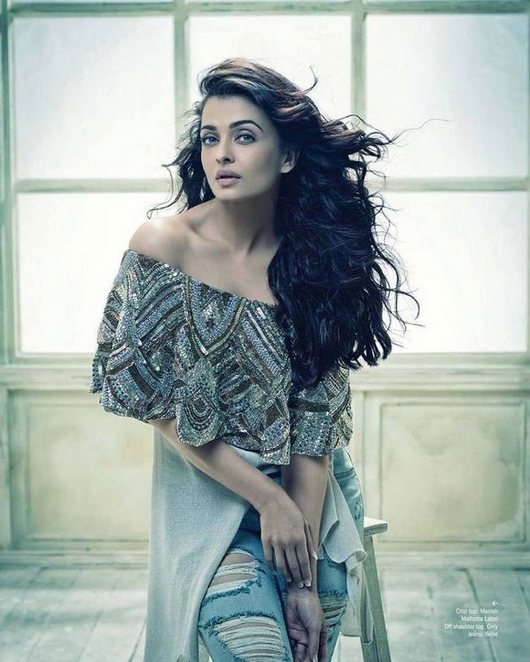 jilguldotcom's tweet photo. #Aishwarya #Rai #Hot #Photoshoot with #Ranveer #kapoor is going viral 
#Recent #photos of #AishwaryaRaiBachchan 
https://t.co/Yx0EiBYvJC https://t.co/XE3qHovPEu