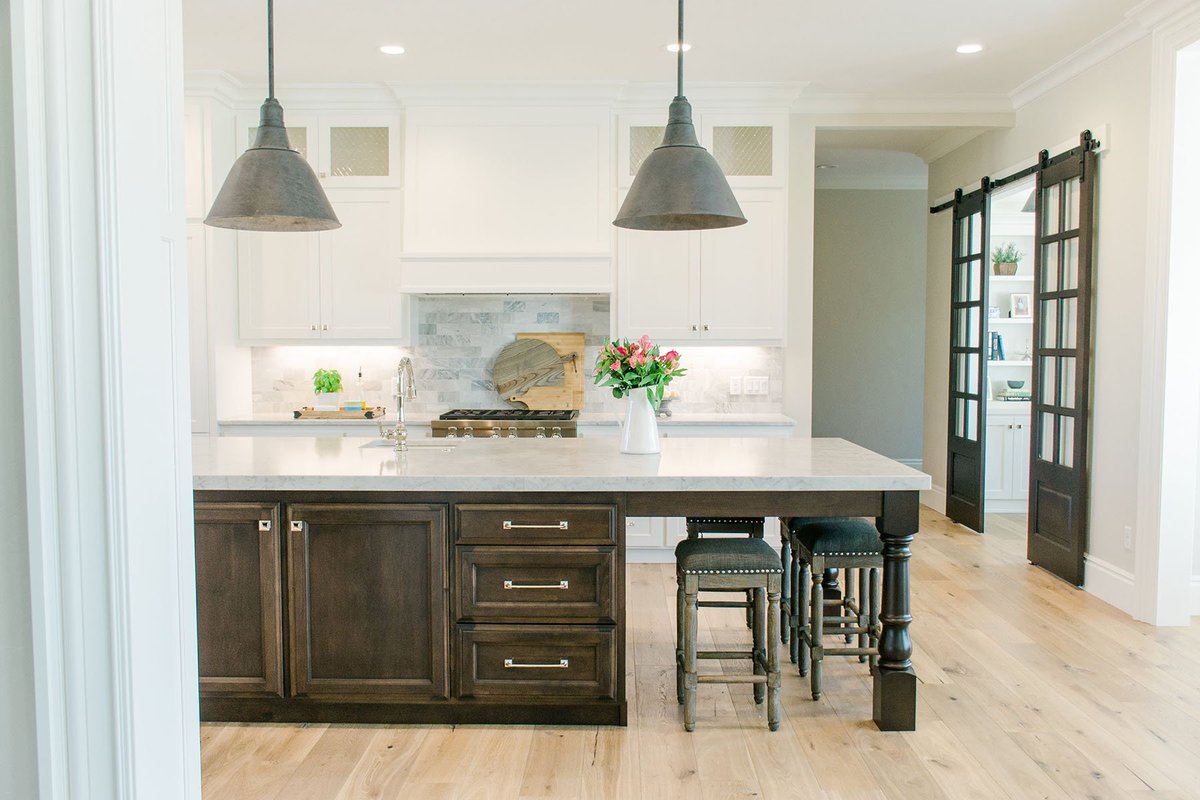 HallmarkFloors's tweet photo. Heather Petersen Design's #MountainViewProject 😍
https://t.co/PauhYsBRRP https://t.co/rg0fEowRdf