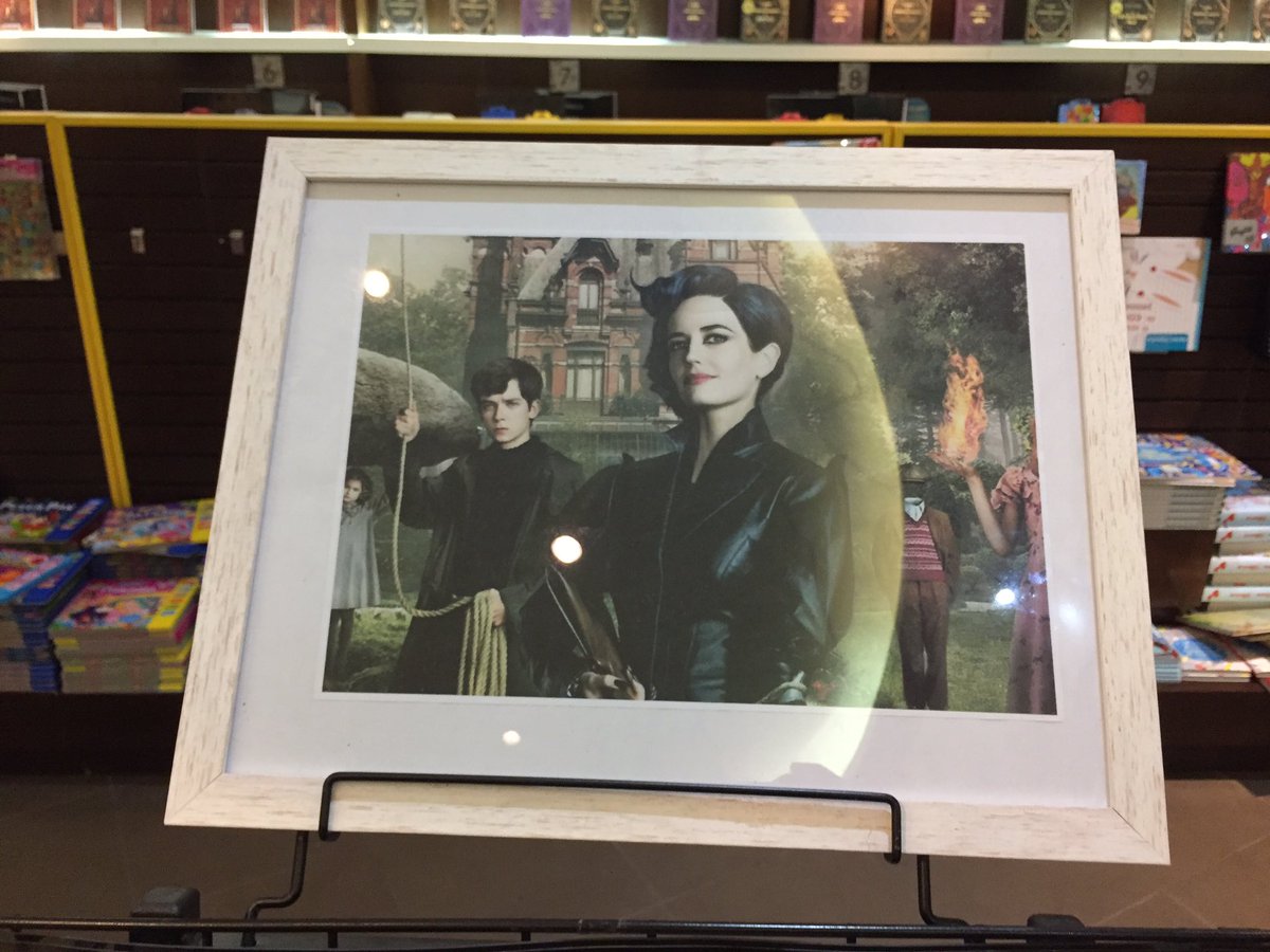 Asa Butterfield Fans tweet media