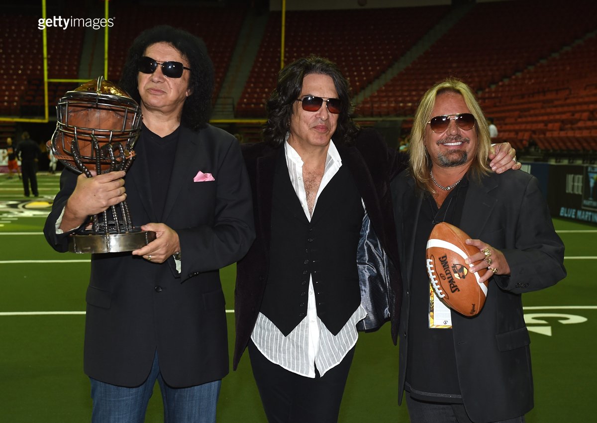 waaf's tweet image. The @LAKISS_AFL officially depart from the @AFL - bit.ly/2efcj9v #arenafootball #LAKISS