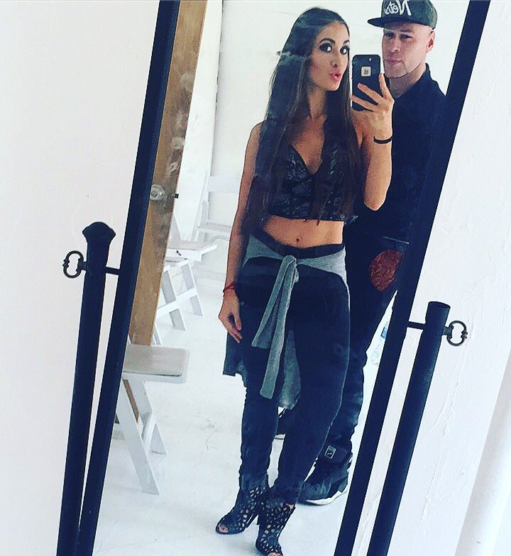 Aly_Mang's tweet photo. 🎬👊🏻🔥#MusicVideo #Dancer #Actress #StepUp #HipHop #R&B #Pop #HereWeGo #MTVDays #BucketList #JustDance https://t.co/gI0X9ONKxR