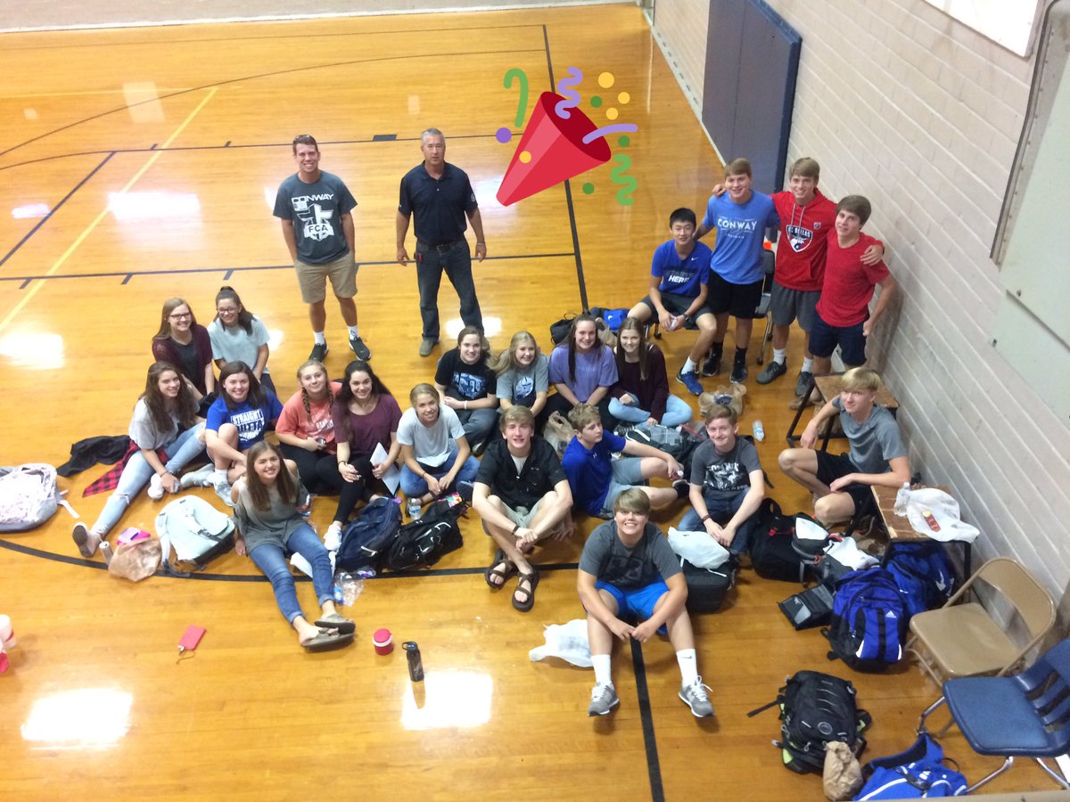 CjhsFca's tweet photo. GREAT first meeting with the leaders today!! Big things coming soon to the Junior High! #fcaConway #JrHighfca #LETSGO #FCA https://t.co/c5remL1pQa