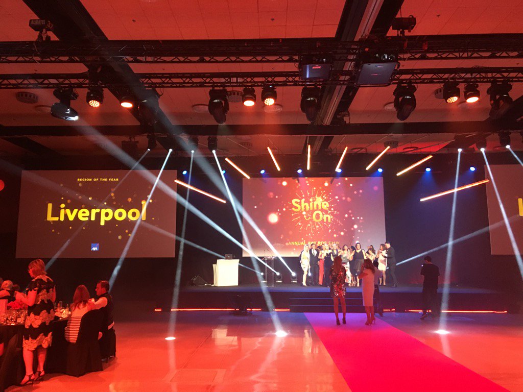 sarahweetman's tweet photo. Well done #Liverpool @RetailConf_TUI Region of The Year 2016!!! #amazing @Caroline_Rice_ https://t.co/ckLnUk7WeF