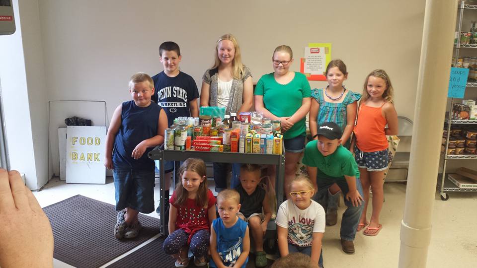 Lycoming4H's tweet photo. HANDS to larger service...way to go Bald Eagle 4-H!
#trueleaders #4HGrowsHere

https://t.co/b5aU8paj7b https://t.co/wFUvbXDSlf