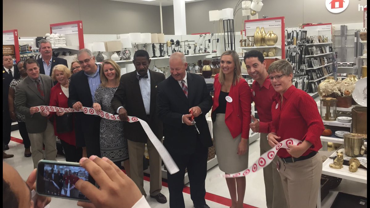 .....and our Freeport Target Store is open. Congrats Team!!