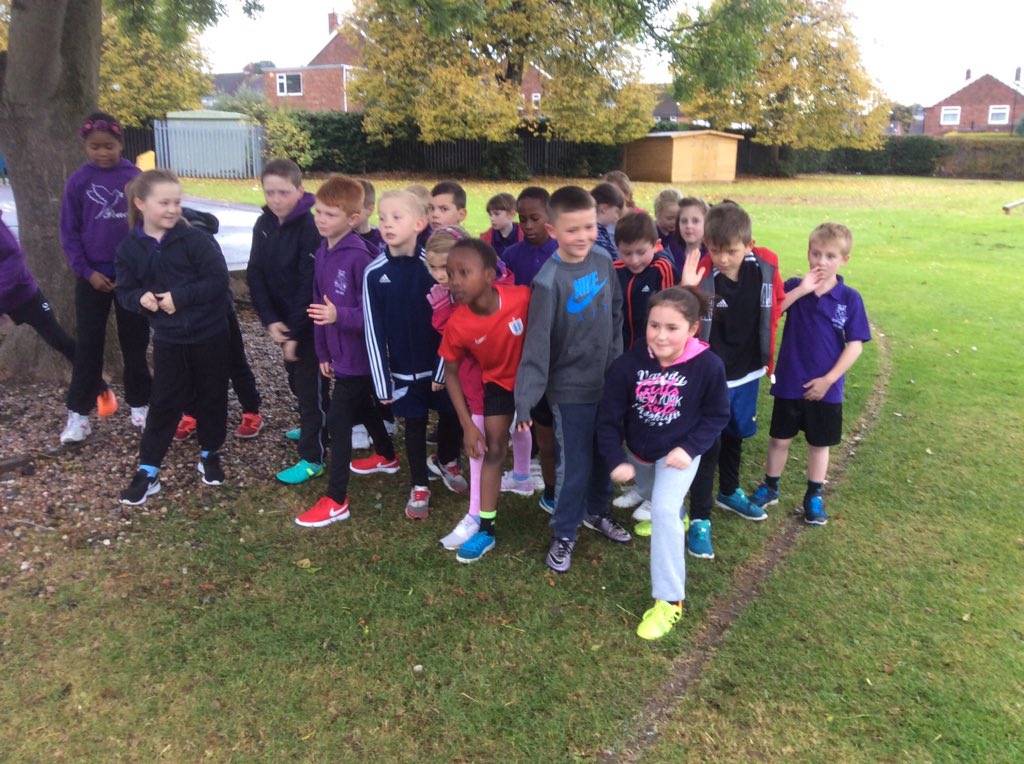 SJVsport's tweet photo. KS2 showing their dedication running in rainy conditions!! #allweatherrunners @sjohnvianney https://t.co/MDElvdsImO