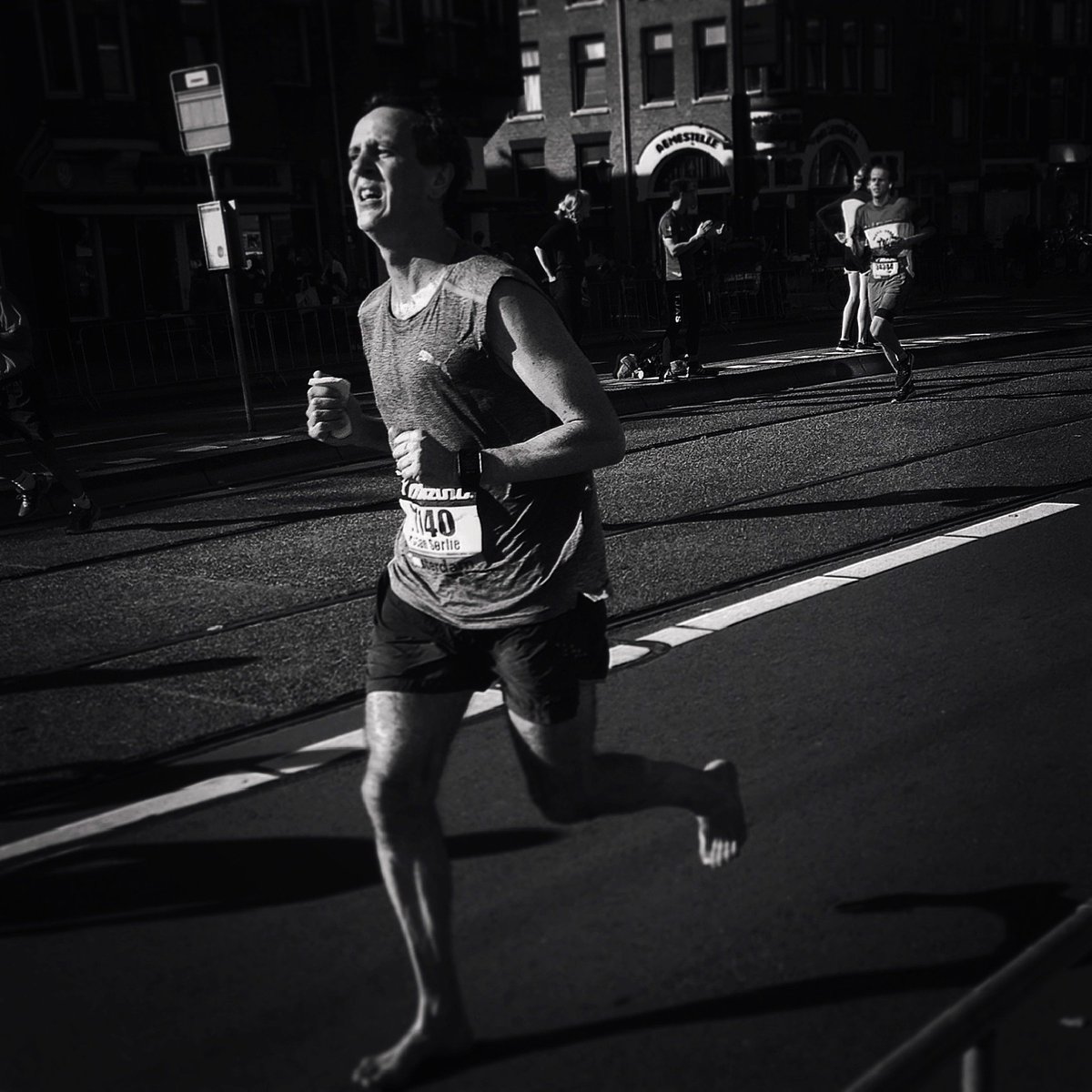 4eilan's tweet photo. #Run the mile you are in! #amsterdammarathon #streetphotography #runners #amsterdam #marathon https://t.co/wmnMsHqZrJ