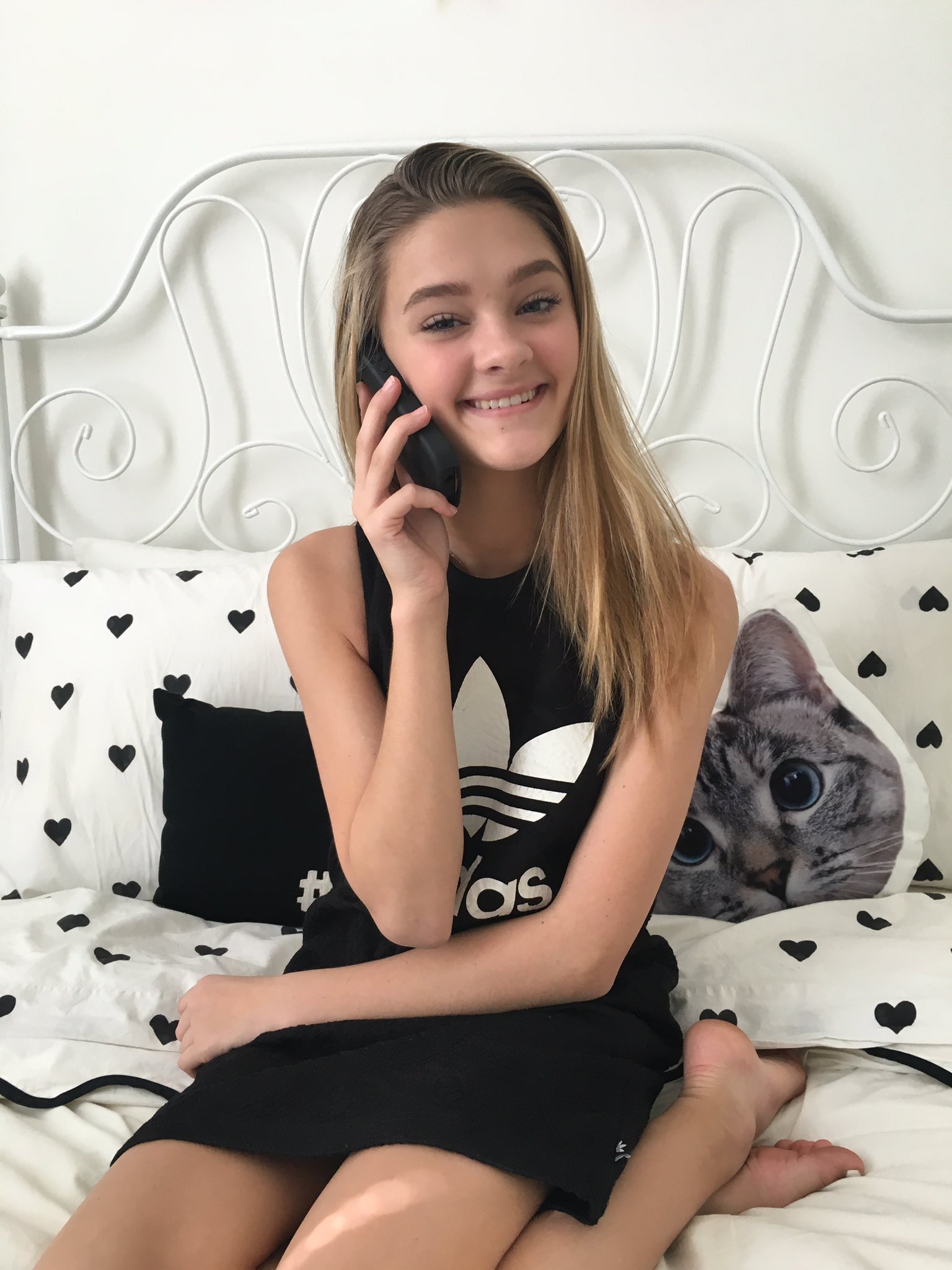 Lizzy Greene On Twitter Had A Awesome Interview With Pawculture 9127