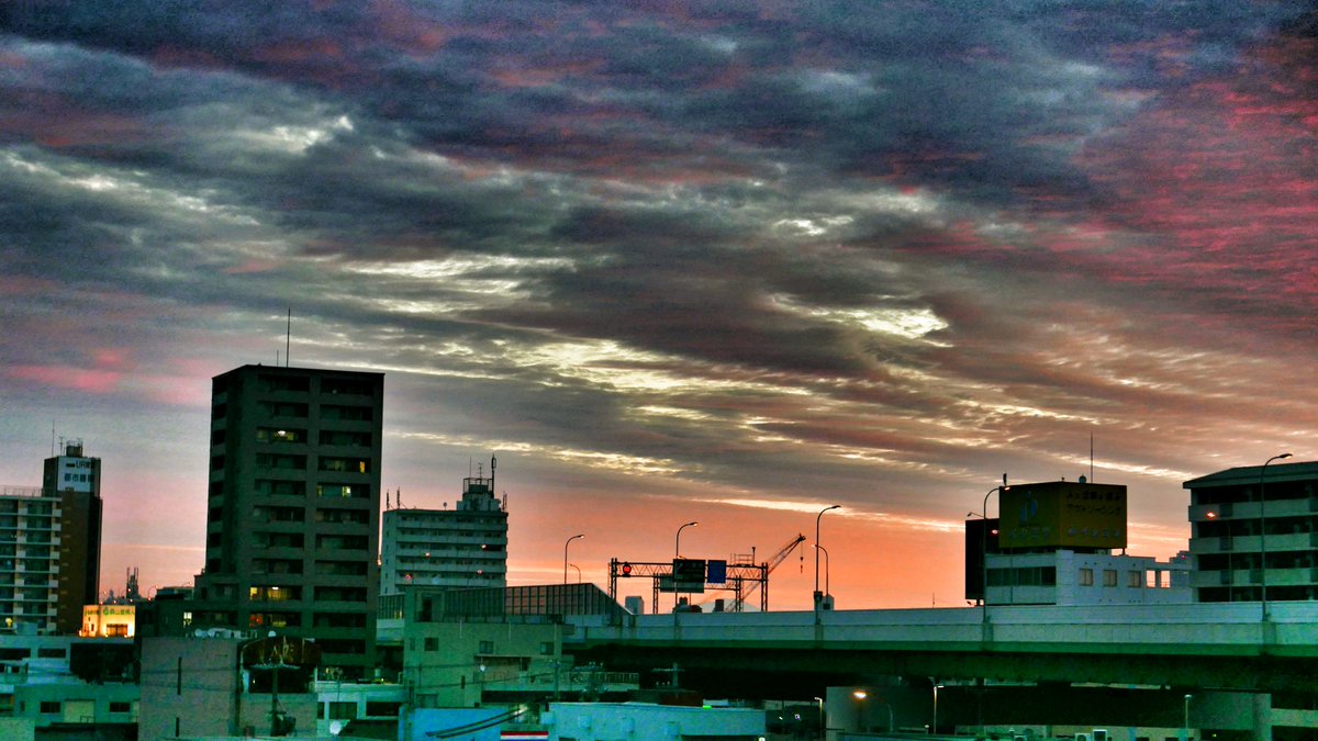 maro_tokyo's tweet photo. #photography #color #nagoyaview
#asayake https://t.co/1XId3vvo7q