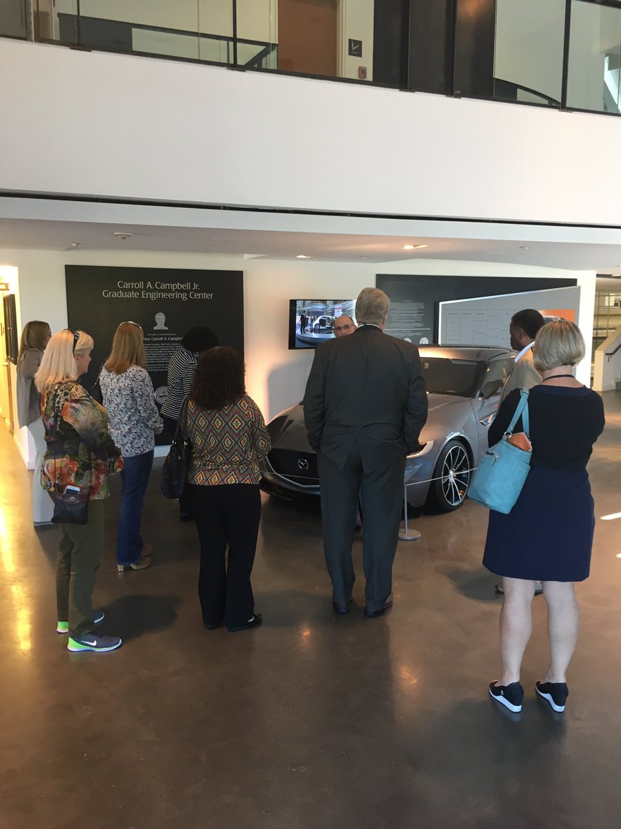 SissonBill's tweet photo. Thank you, Nika White a G'ville Chamber for words of wisdom related to Diversity and Inclusion!  @MobileChamber #le2016 https://t.co/rfxzpb1YJr