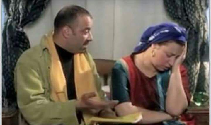 ElsayedAmer11's tweet photo. ياما القمر ع الباب نور قناديله ياما ارد الباب ولا اناديله ؟! ياما ؟ انتي نمتي ياما 😅😂✋ https://t.co/bVlEVfqaDT