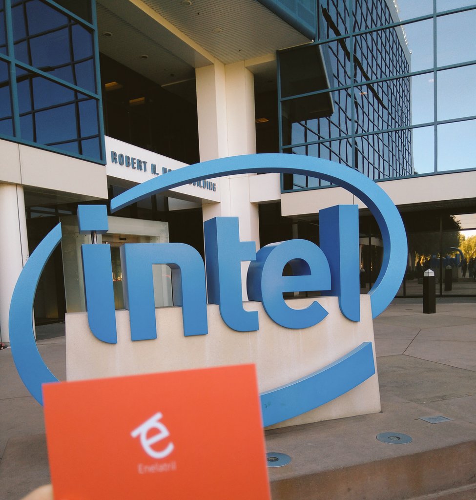 enelatril's tweet photo. Y la mañana ha continuado con la visita a @intel
@Yuzzing @stgyuzz @CLOSETEK @id_float #sf #siliconvalley https://t.co/RByifcDTaZ