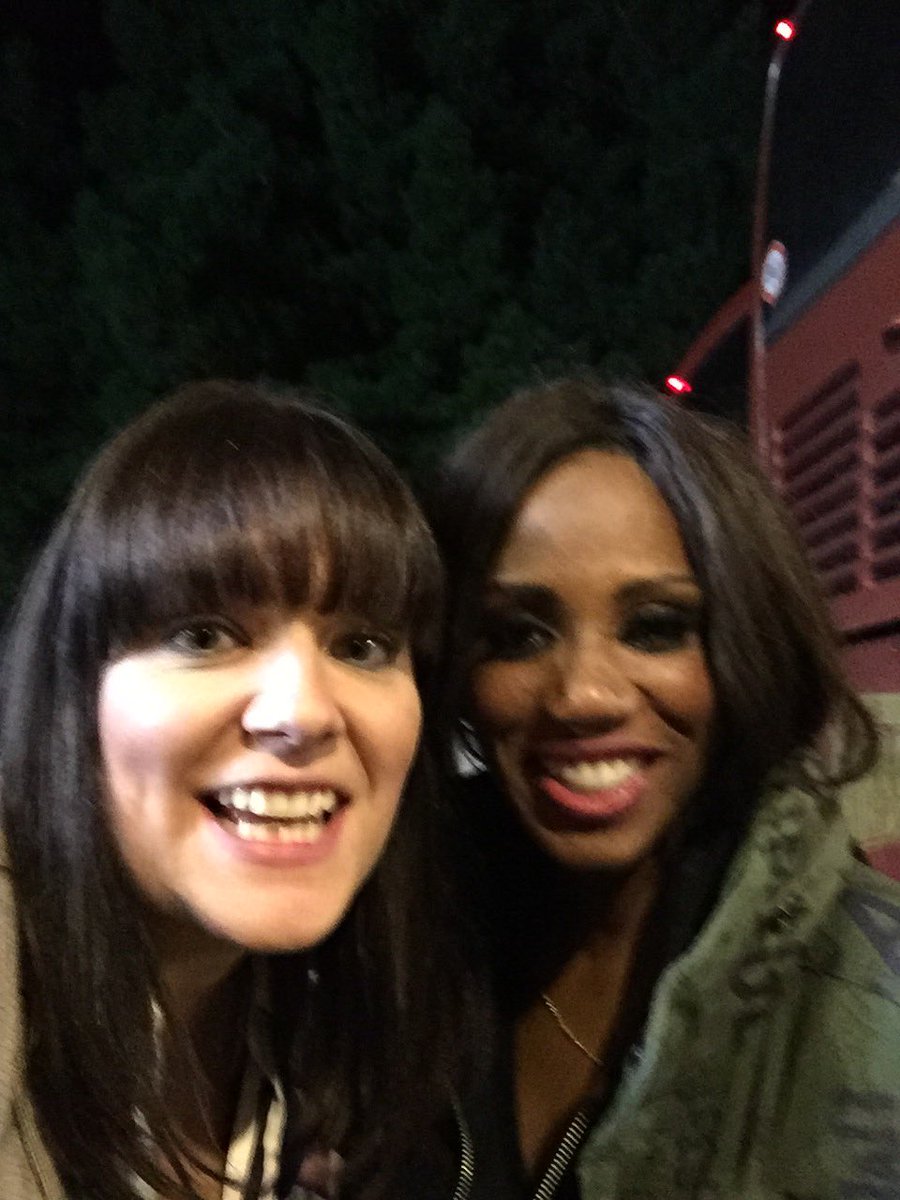 GemmaRalph_'s tweet photo. @AllSaintsOffic hey girls ! Great gig. Loved meeting you guys ! https://t.co/HWHv8NtWHZ