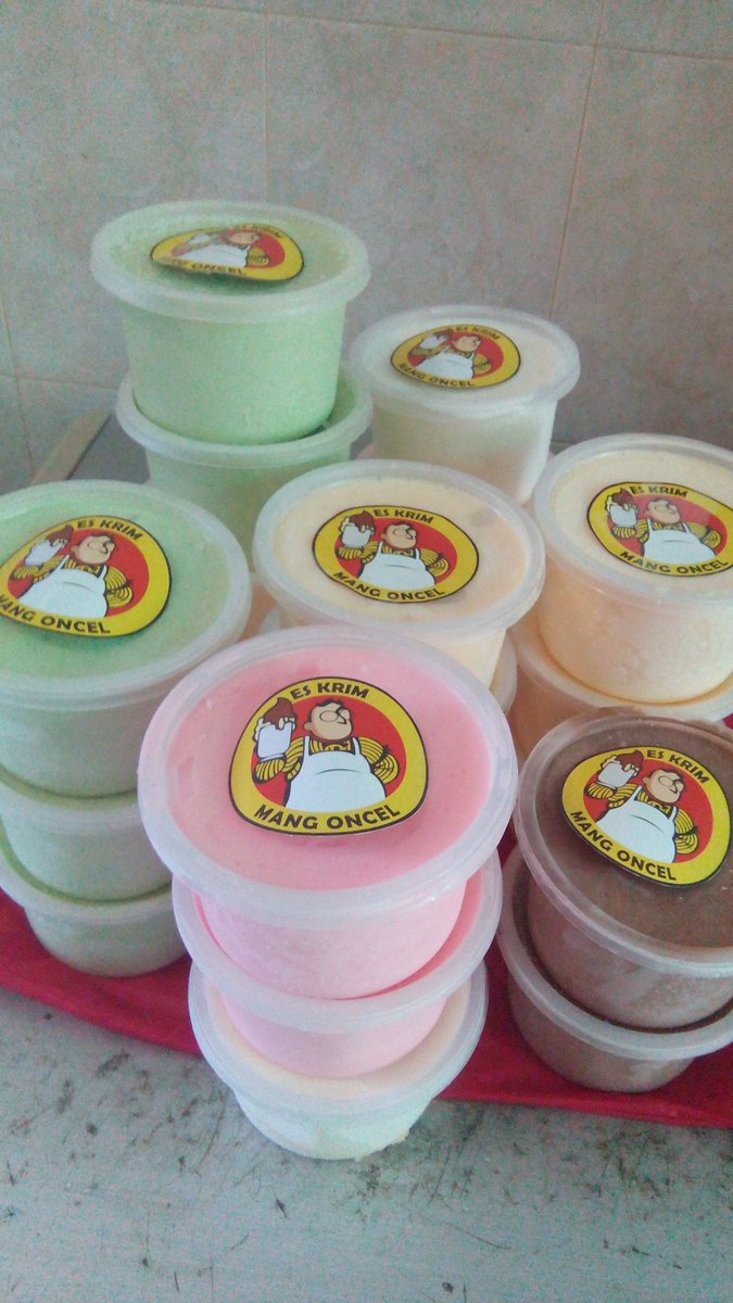 Tetap enjoy walau cuaca panas selama ada #TemanSegar Ice Cream Fresh Pack 500ml Mang Oncel