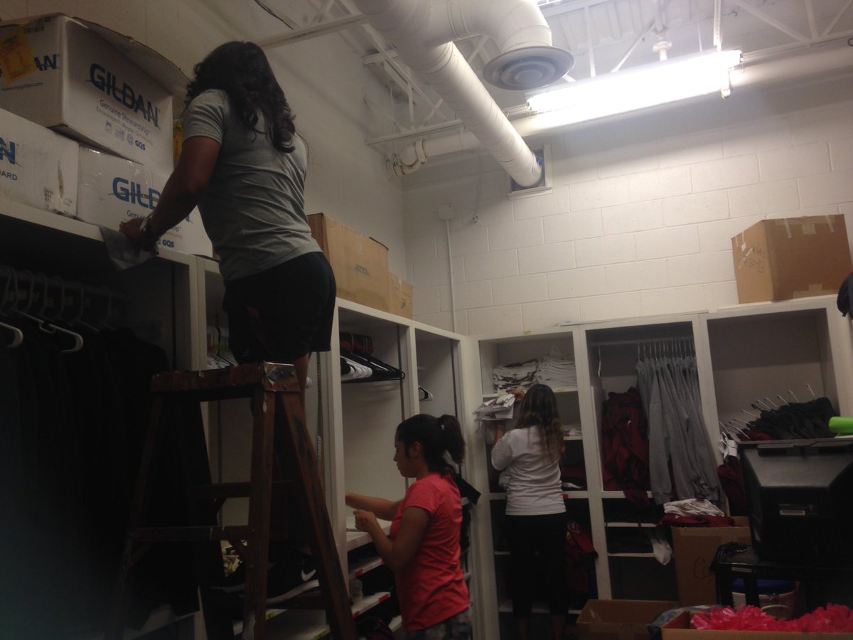 Aztec tennis Get the clean on! #AztecEmpire