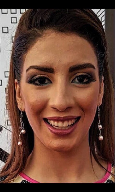 alshreef_stark's tweet photo. اغتصبت المكياج و الفوتوشوب عشان تطلع مزه 😂 ترا عارفين شكلك الحقيقي ماراح تكذبين الا على نفسك 😊 #souhilabenlachhab https://t.co/CN54ORpGTk
