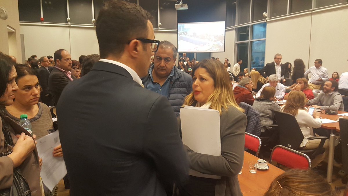 CaroGaillard's tweet photo. #Ahora en la #HCDN Reunión conjunta #Salud #LegPenal #Seguridad debatiendo sobre #CannabisMedicinal para ayudar a las madres y pacientes. https://t.co/bpPHZHLAfe
