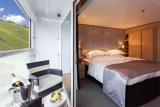 Scenic to Offer River Cruising Travel Guarantee sco.lt/5ZHaQj  via <a href="/TravelAgentMag/">Travel Agent Mag</a> <a href="/Scenic_US/">Scenic USA</a> #rivercruises