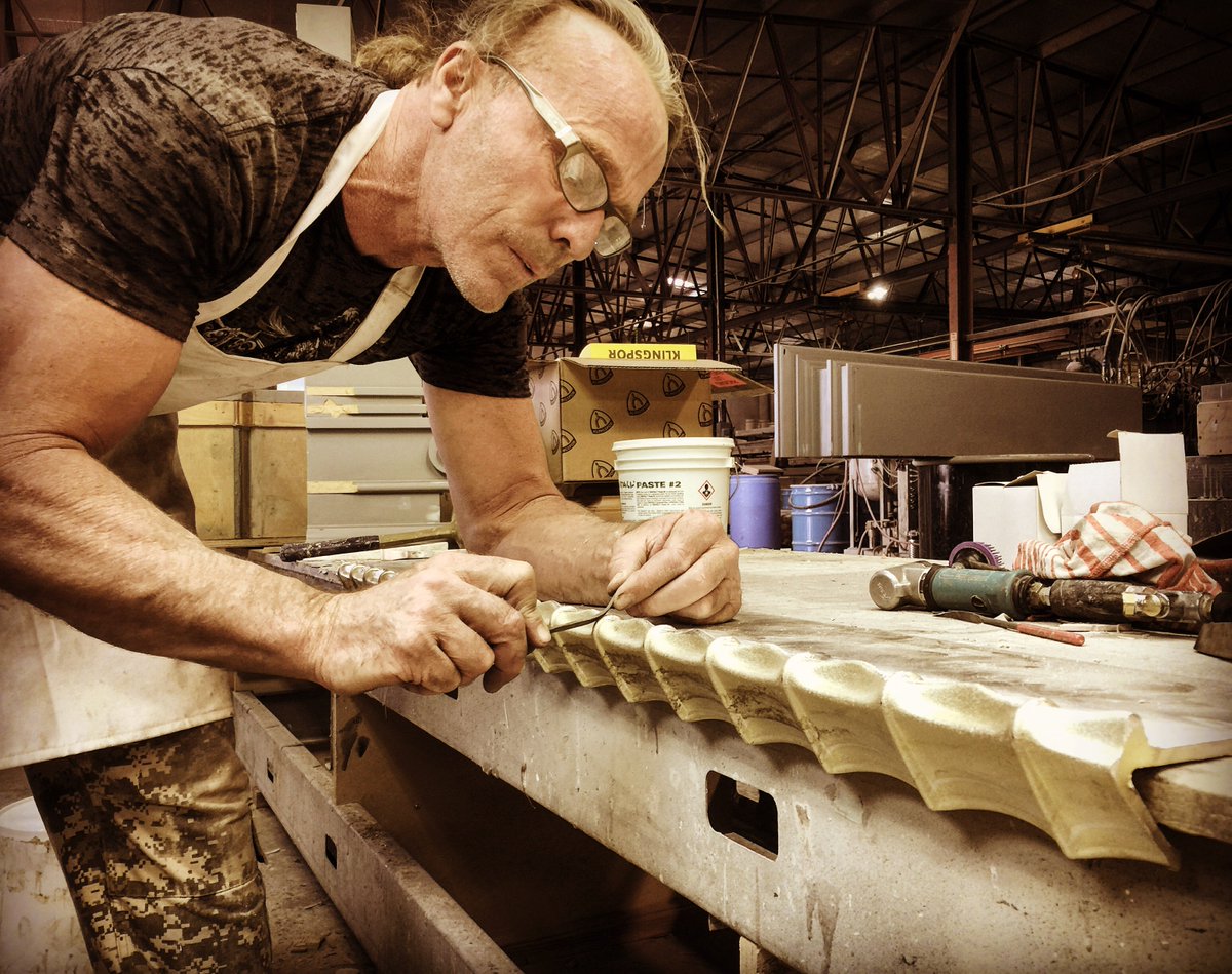 RealmofDesign's tweet image. Great job #ScottMcCombs #Pewter Bar #Countertop #metal #LasVegas #Kitchen #designchallenge #RealmofDesign #recycle #Malibu #Hollywood #ART