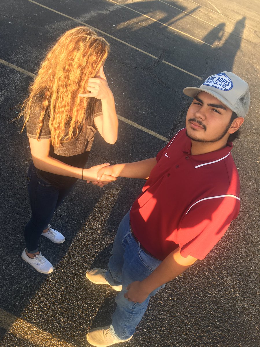 CGuerrero_59's tweet image. RT. Plus she said she's gonna buy me new rims and tires if it gets 650 rts.🙌🏽👀 @laurenihcoleee