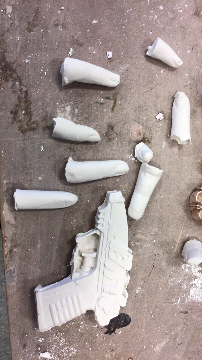 isabeljkim's tweet photo. Plaster is excellent and fingers are bullets #design #sculpture #processphoto https://t.co/vX1V6REpcg