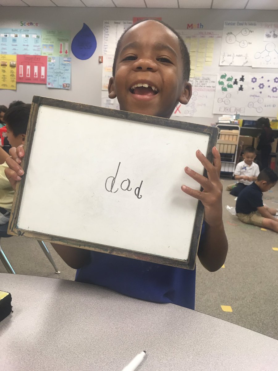 MsNguyensClass's tweet image. These two are very proud of their work! Practicing letter formation and sounds 👍🏻@HicksTigers
