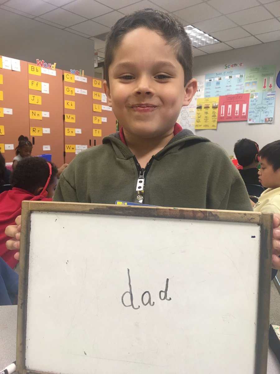 MsNguyensClass's tweet image. These two are very proud of their work! Practicing letter formation and sounds 👍🏻@HicksTigers