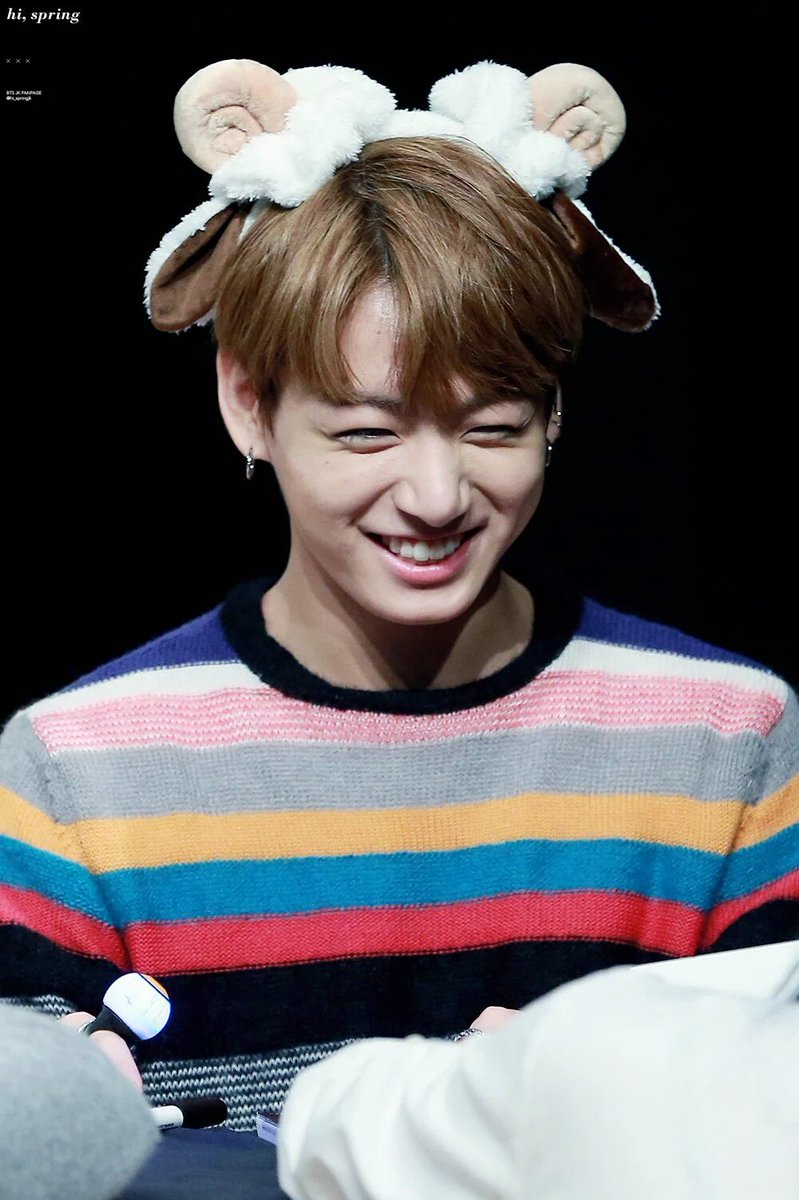 0121k_co's tweet photo. I love everything about you. β€ #KookDaily https://t.co/5krxGzzP9z