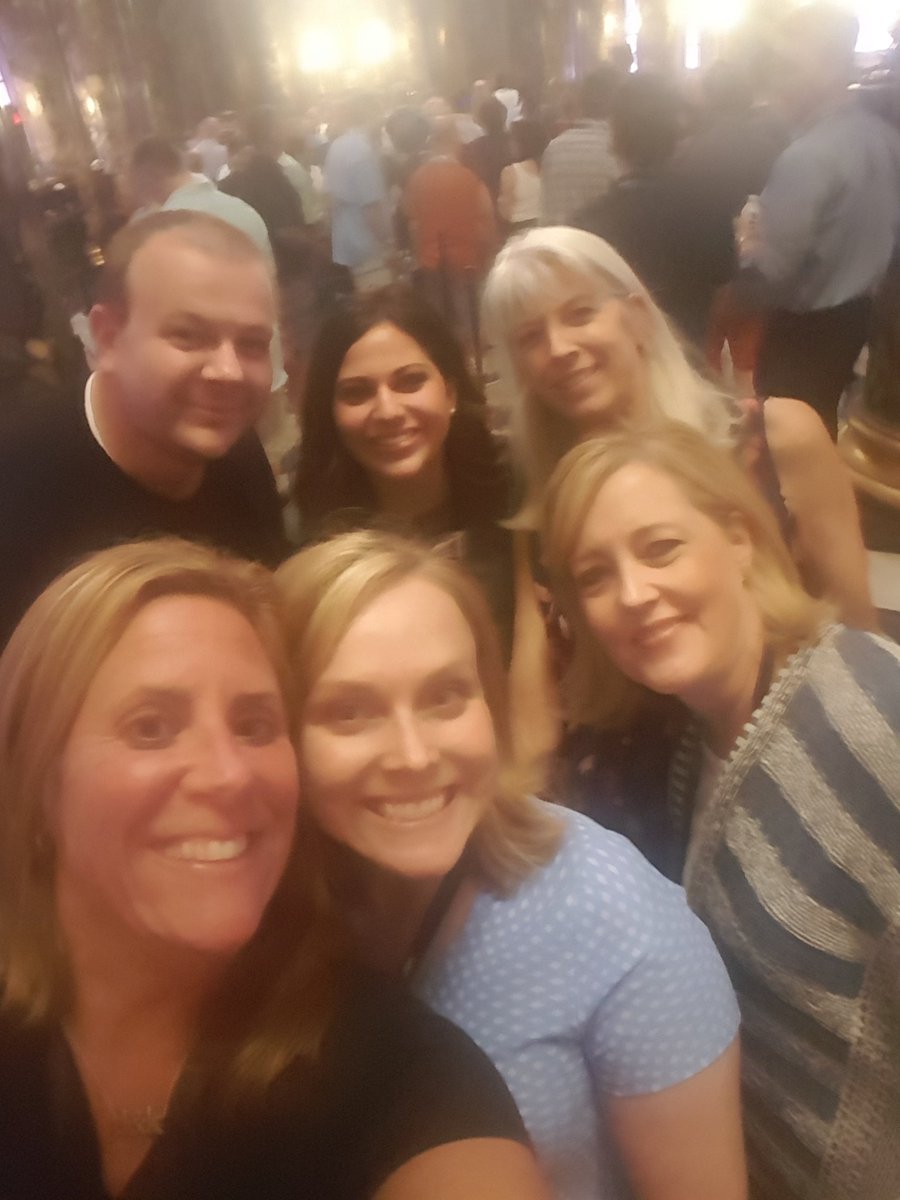 MJEnthusiastLB's tweet photo. Fun at Universal Studios #GartnerSYM https://t.co/hszOMmpwcs
