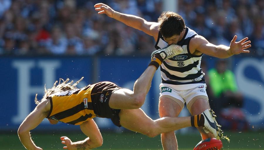 HawthornFC's tweet photo. Congratulations Jimmy Bartel on an outstanding career with @GeelongCats

Hopefully now we can be friends 🙈

#HawthornAlways https://t.co/blFdx6Rm6v