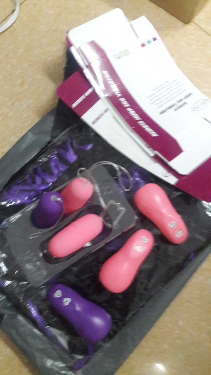 SexyKinkyOnes's tweet photo. #Sextoys #Xtoys #XXXToys #BDSMToys #BRigs #Paddles #Clamps #Eggs #Flaming0 #Dildos #Hitachis #SillyFings #Buttplugs Factory Direct
Just Ask https://t.co/bcyLRmTown