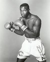 BoxingOTD's tweet image. #Boxing 1990: Paris France
 Michael Nunn (left) knocked out Donald Curry in round 10
To Retain IBF Middleweight Title.
#OnThisDay