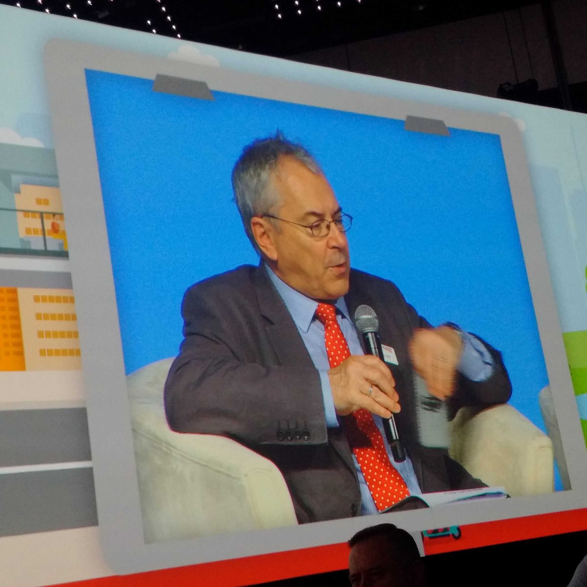 MedMezghani's tweet photo. Sir P. Hendy: Passengers must have access to information in the tools and apps they are used to #SITCE2016 https://t.co/k4TzJUku3r