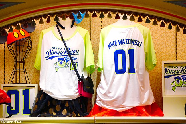 東京ディズニーリゾートpr 公式 スポーツの秋 いろんなスポーツをイメージしたユニフォームが続々登場 いろんなコーデに挑戦してアクティブにパークを楽しもう T Co Zk43pehxrr