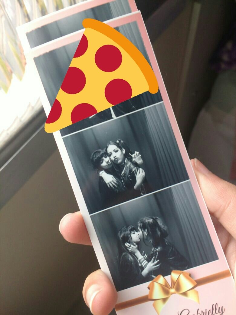 Maare_Chb's tweet image. Aí me dão essa foto @@@@@@@@@ {nem lembro disso, alguém me mata}