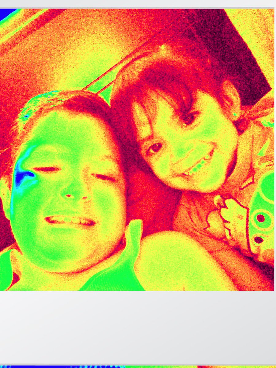 YeyisMeza's tweet photo. Mi vida entera gira alrededor de estas sonrisas! https://t.co/lnh33SEcMJ