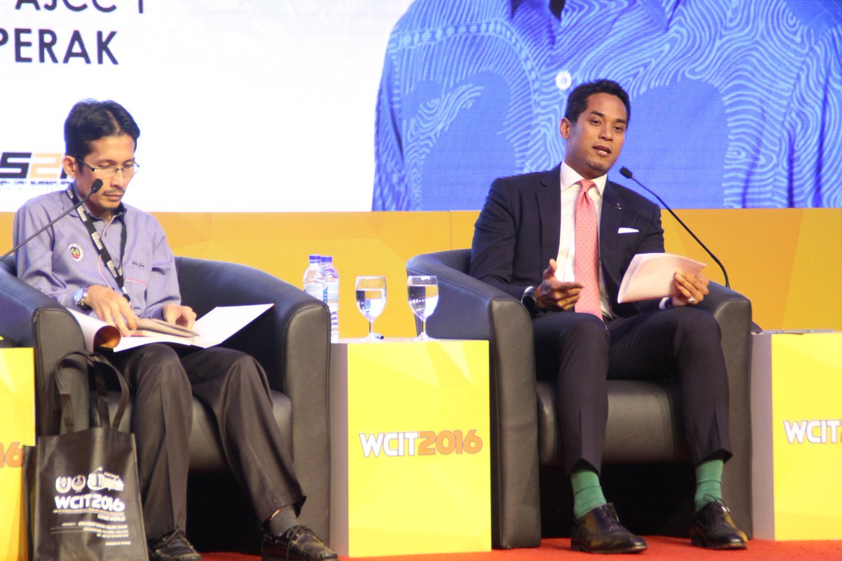 BroJinggo's tweet photo. YB @Khairykj Q & A session - World Conference on Islamic Thought & Civilization #WCIT2016 https://t.co/Qoi0IZ5a6v