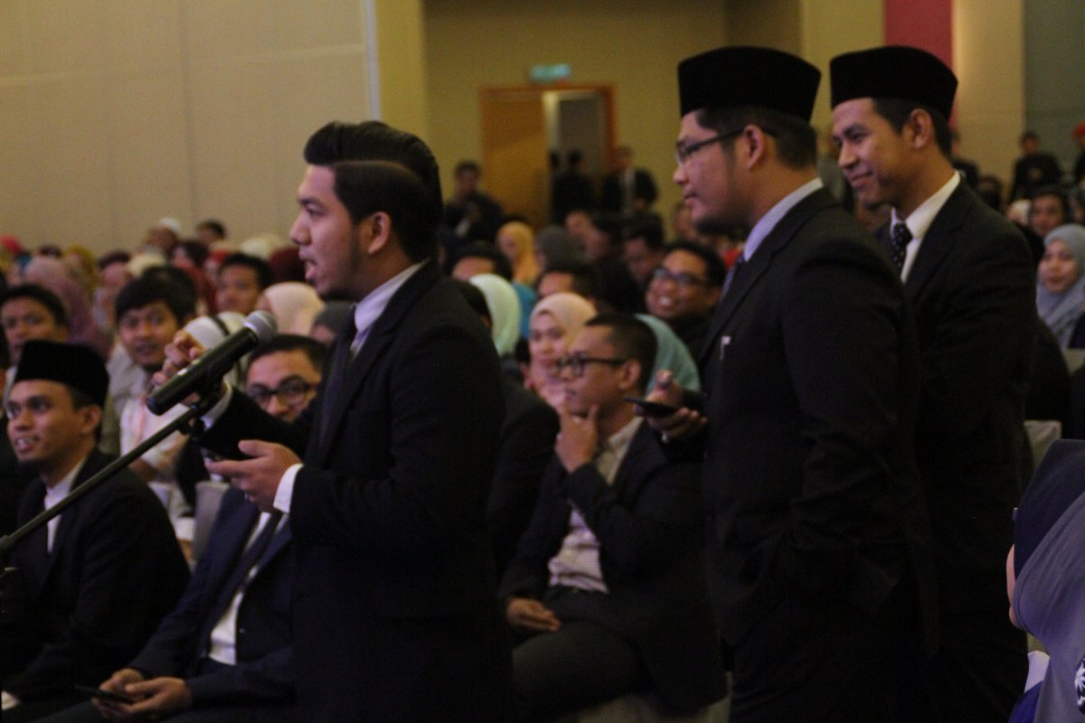 BroJinggo's tweet photo. YB @Khairykj Q & A session - World Conference on Islamic Thought & Civilization #WCIT2016 https://t.co/Qoi0IZ5a6v