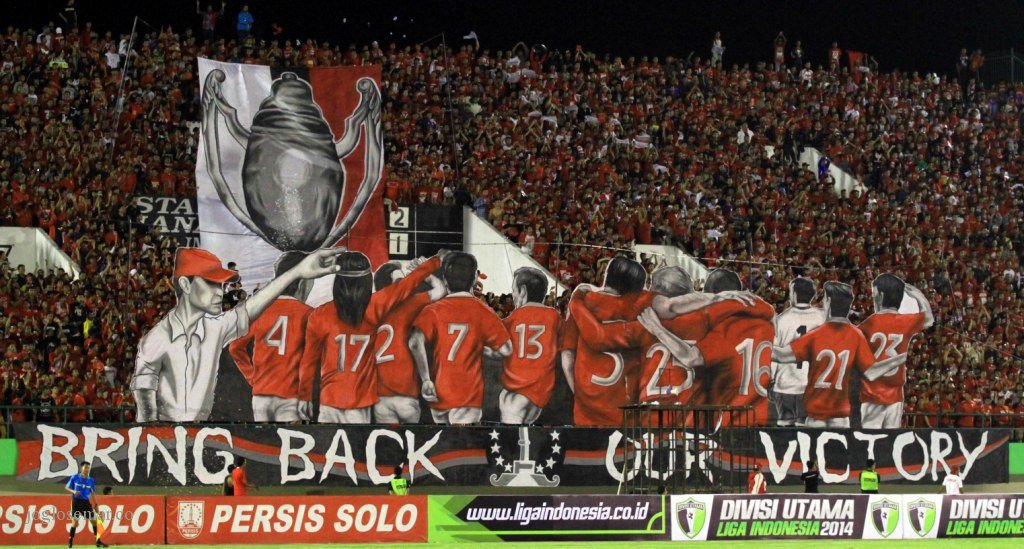 SoloKotaUpdate's tweet photo. Rayakan HUT ke-93 Persis Solo, Pasoepati Ingin Investor Terlibat https://t.co/8cy30jGL1J https://t.co/Y0jKy4wWtv