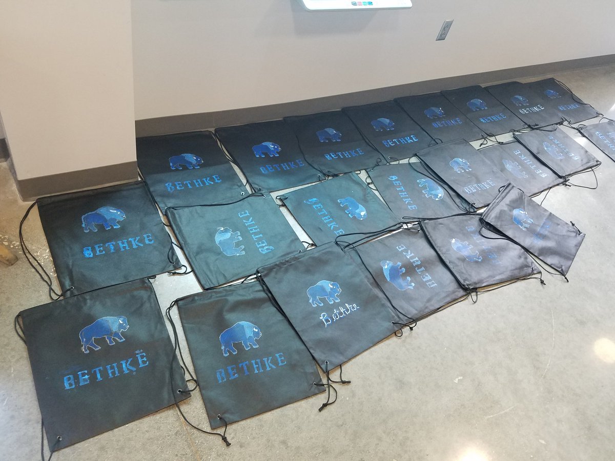msprattsartist's tweet photo. Got to help make Bison bags for Mrs Sample. Her students did a great job! #mrsjohnston #mrsample #bethkelegacy https://t.co/1FbOOvNucY