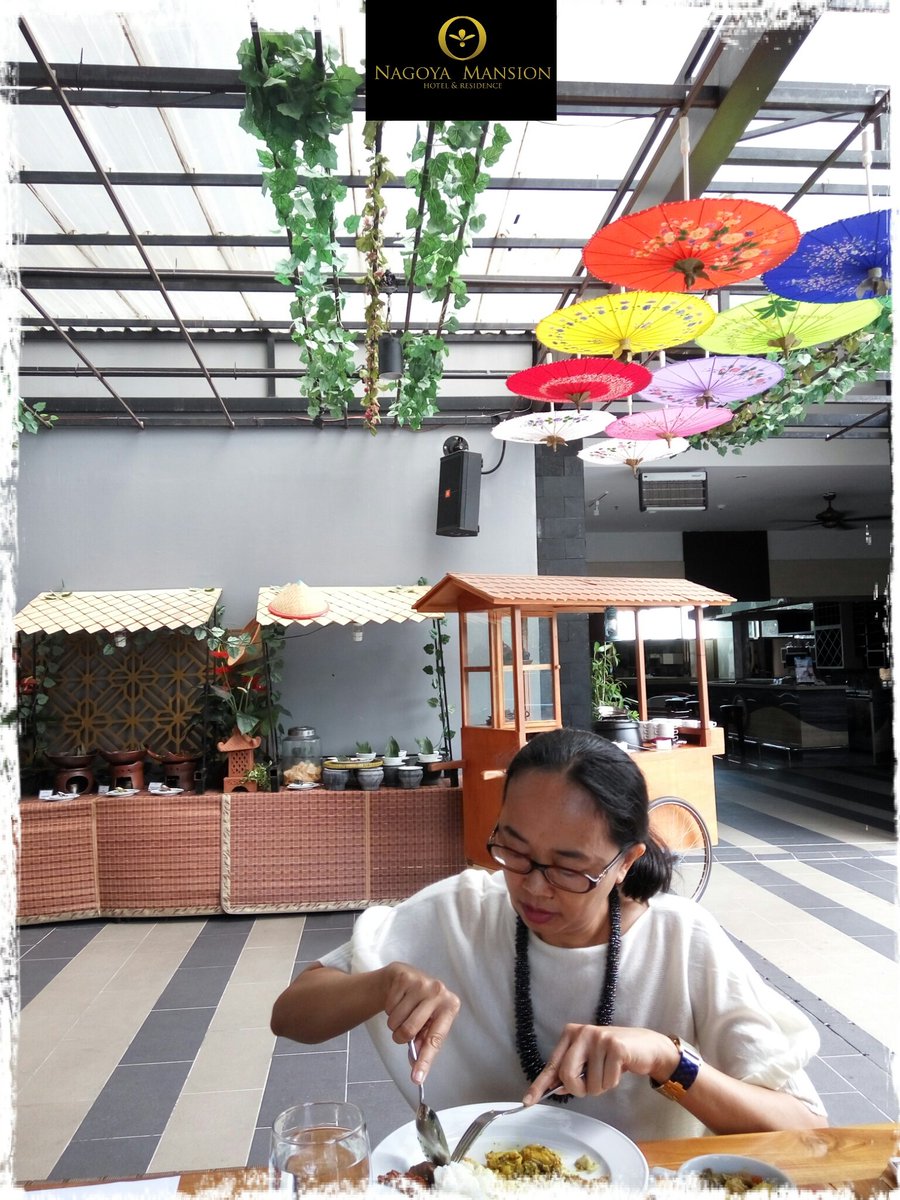 Dealspromo's tweet photo. Jangan ngangu😲😲 lagi #makan #enak @NagoyaMansion 65k, selera nusantara nikmat sekaliii coy Resv 081363009198😃😃😂😂😁😁#batamdine #kuliner #batam https://t.co/63kl6hFyQt