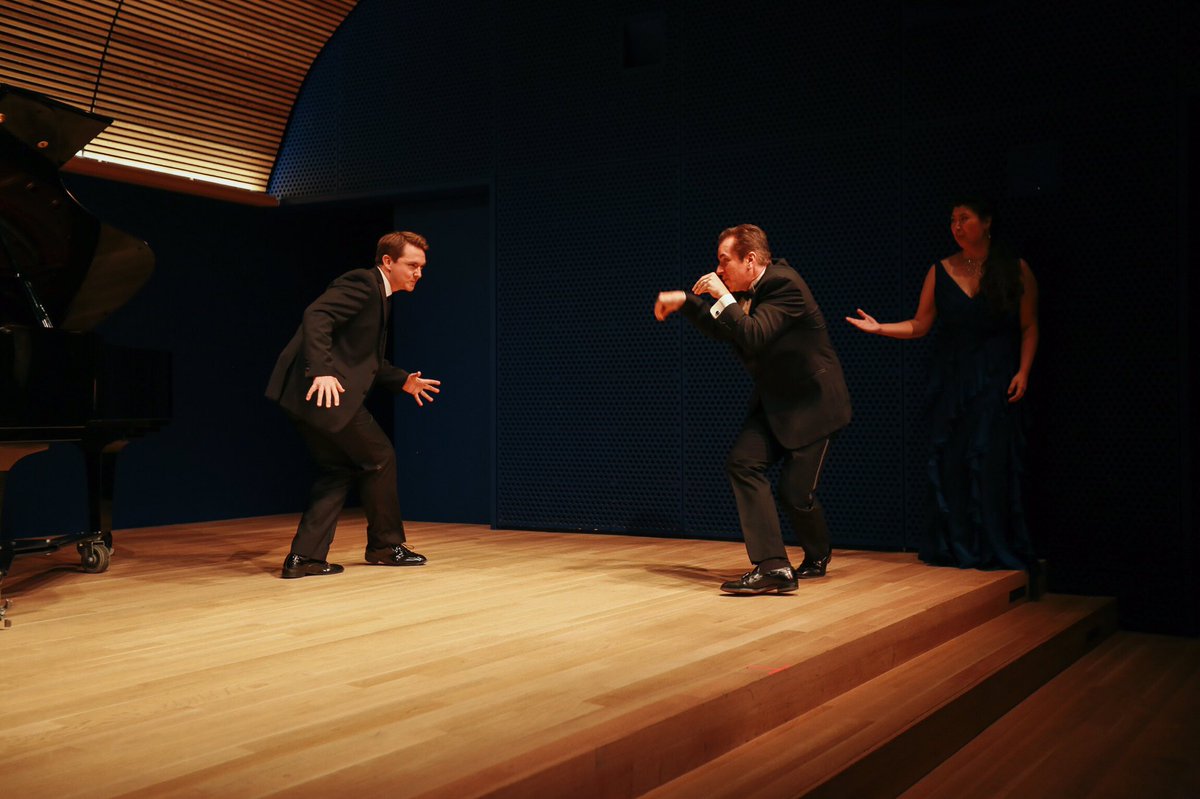 NewCamerata's tweet photo. Baritone vs. Tenor (w/ a mezzo referee)! #dynamicperformances #newcamerataopera https://t.co/DxeUWc4UOx