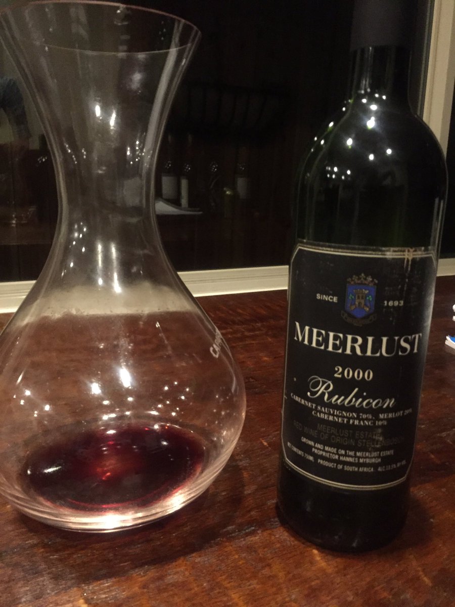 Chilling with @TheSick82 and a #winesweet16 <a href="/MeerlustWine/">MEERLUST WINE ESTATE</a>  last of my bottles and it showed beautifully from beginning to end