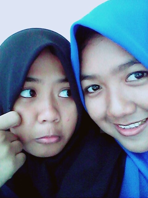 aurelly_f's tweet photo. Sama temen kesayangan 😁 https://t.co/EEaeBOp7ah